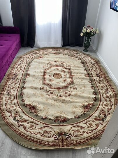 Ковер шерстяной новый