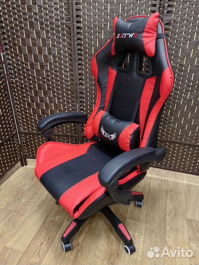 Компьютерное игровое геймерское кресло