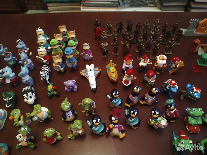 Kinder surprise фигурка. Киндер сюрприз фигурки