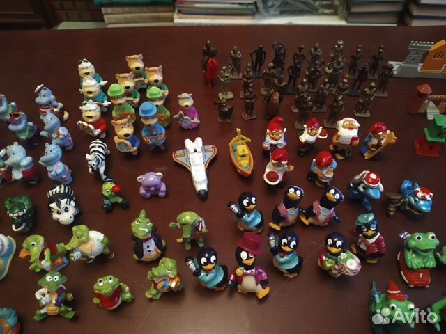 Kinder surprise фигурка. Киндер сюрприз фигурки