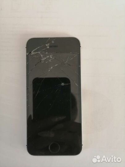 Телефон iPhone 5se