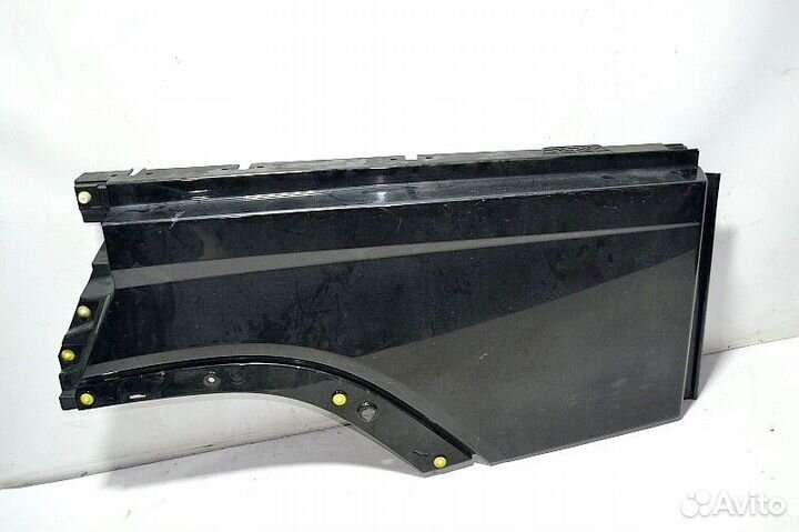 Вставка между кабиной и крылом (локер), задняя лев