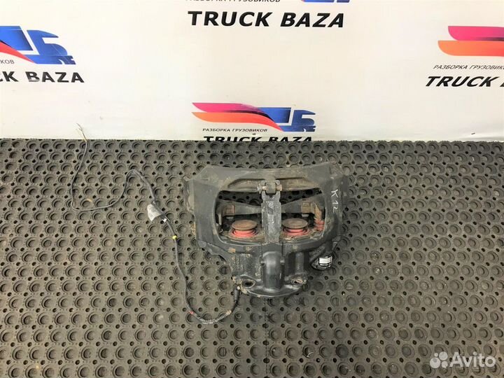 Суппорт передний правый