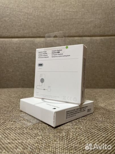 Беспроводнвя зарядка MagSafe Charger