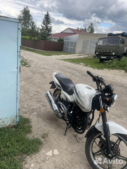 Продам мотоцикл 250кубов