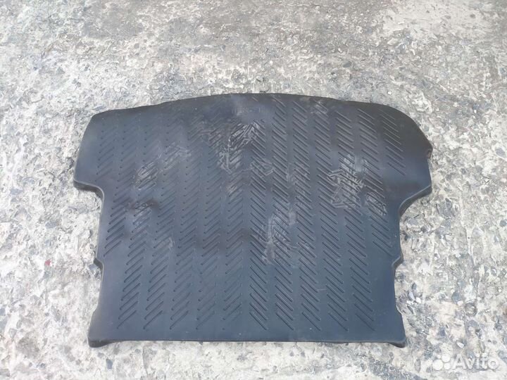 Коврик на багажник на Мазду 6 GG седан