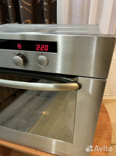 Духовой шкаф Bosch Германия с выкатной дверцей