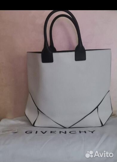 Сумка женская givenchy