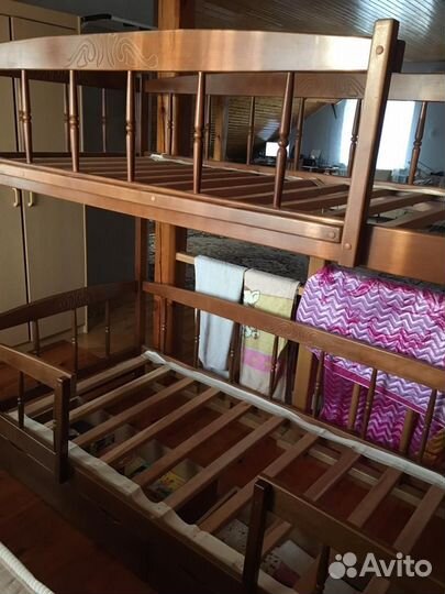 Двухъярусная кровать Юниор-4М (200x90) бук