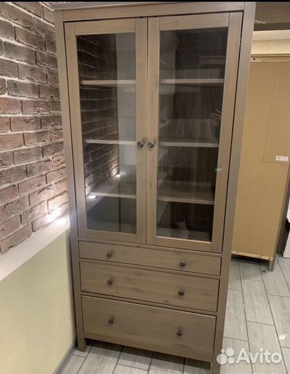 Шкаф витрина IKEA hemnes хемнес