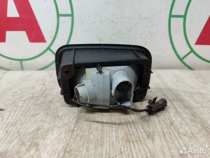 Фонарь противотуманный задний левый Mitsubishi