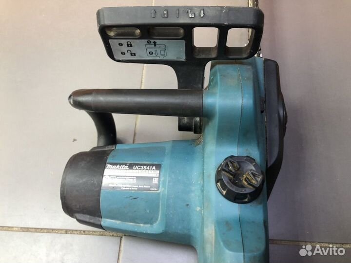 Электропила Makita UC3541A