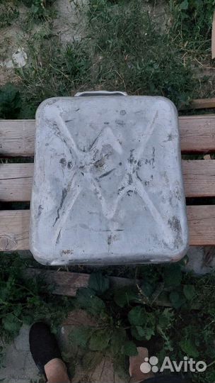 Канистра для бензина 20л б/у