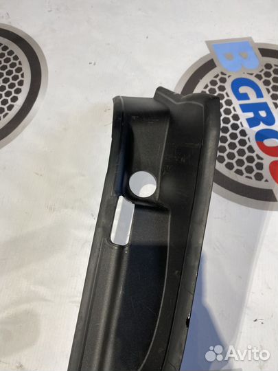 Водосточный желоб Лев. 51497487593 бмв