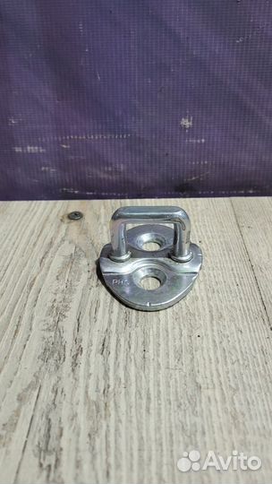 Ответная часть замка двери Hyundai IX35 Лев, Прав