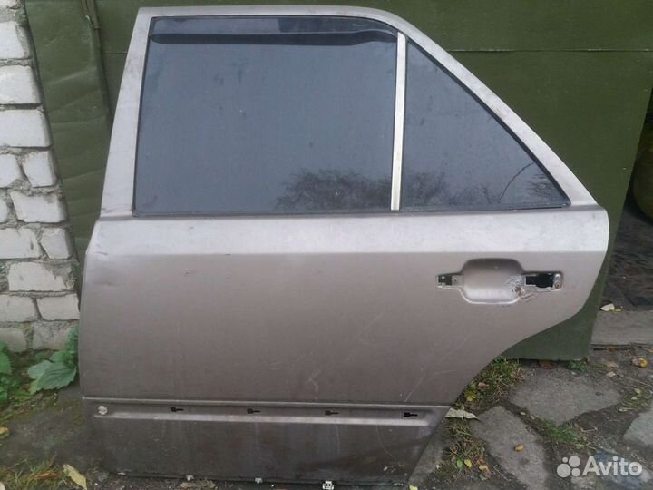 Дверь мерседес 124