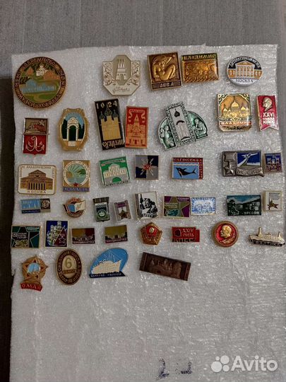 Значки по 15р