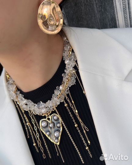 Массивное колье из горного хрусталя и жемчуга