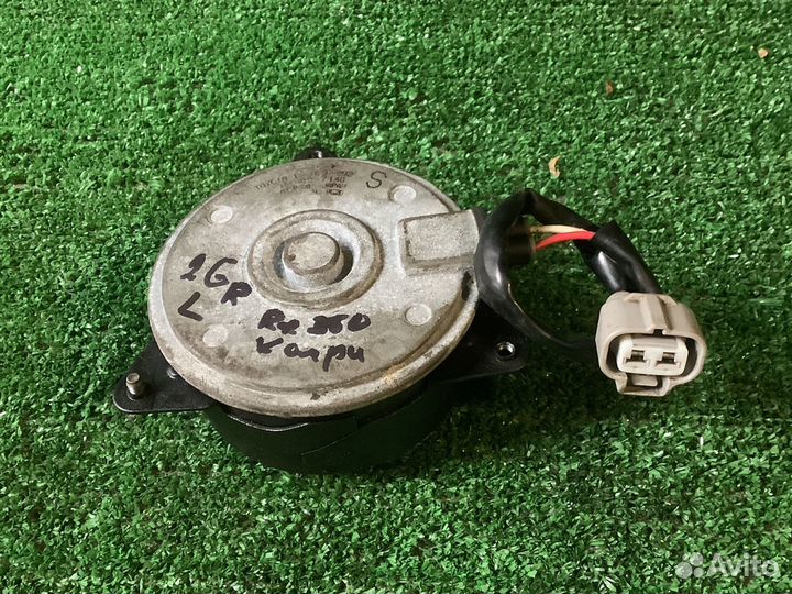 Моторчик охлаждения радиатора левый двигатель 2 GR