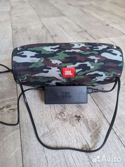 Колонка JBL