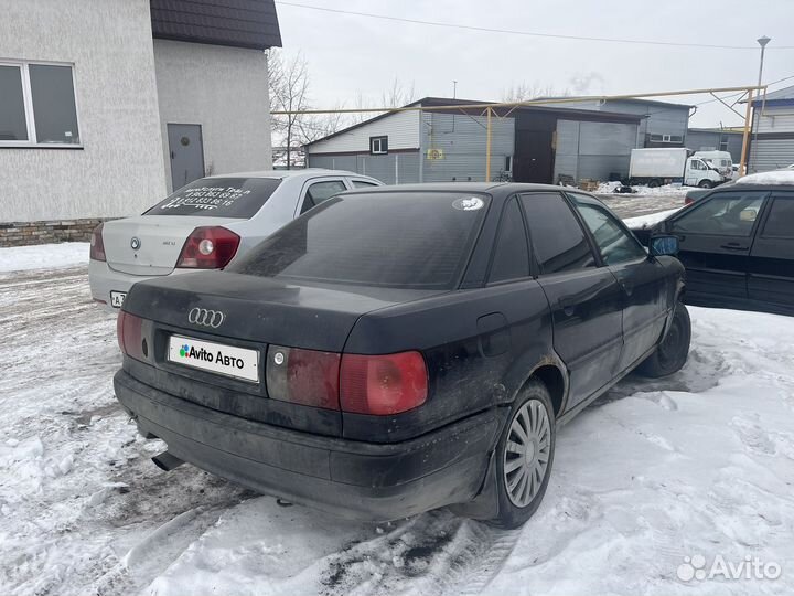 Audi 80 2.0 МТ, 1993, битый, 400 000 км
