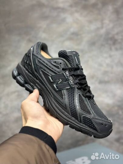 Кроссовки мужские new balance