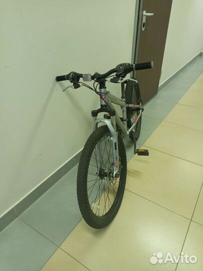 Велосипед скоротной Jamis. С торогом