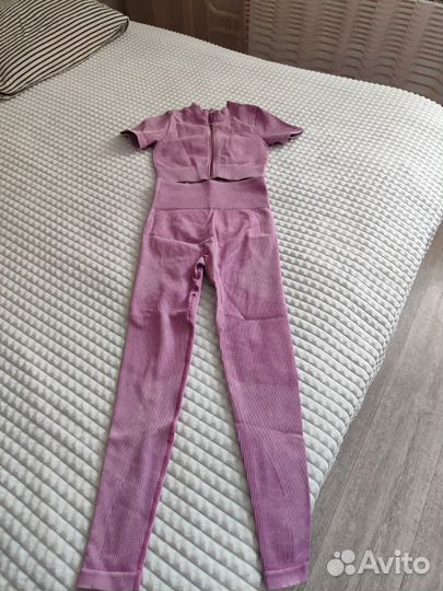 Фитнес костюм