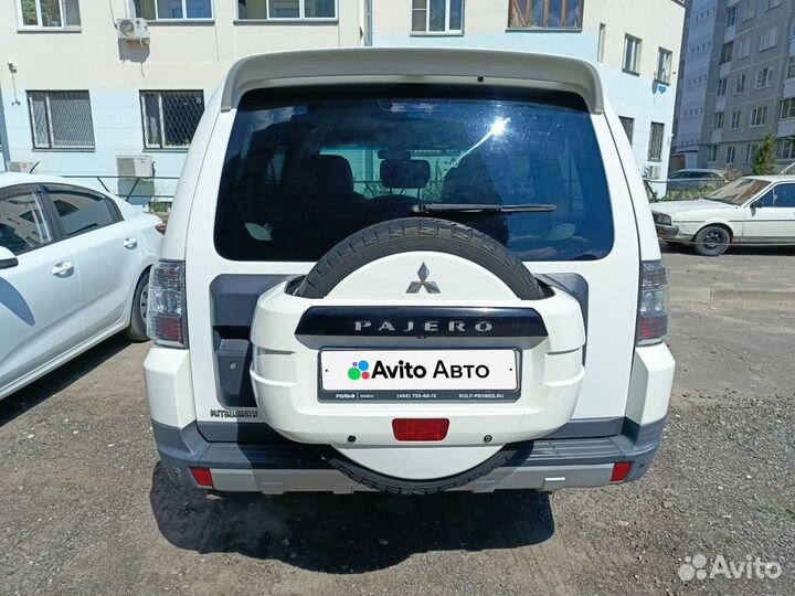 Mitsubishi Pajero 3.2 AT, 2008, 215 000 км