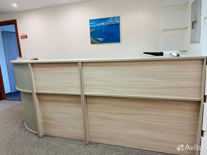 Стойка ресепшн бу