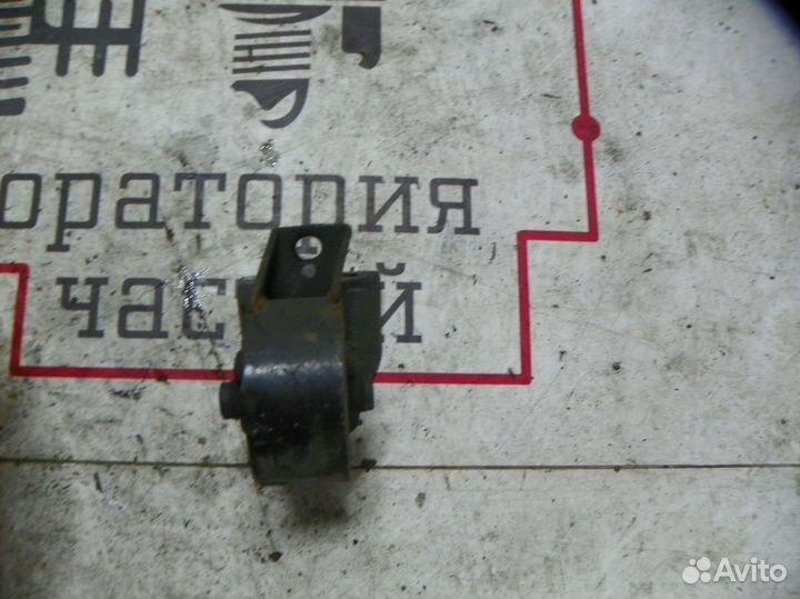 Опора двигателя задняя Kia Sportage