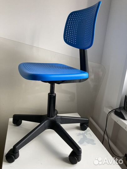 Компьютерный стул детский IKEA