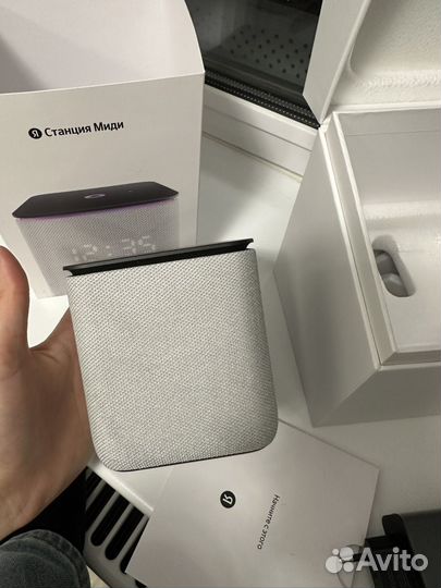 Яндекс станция алиса миди серая