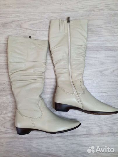 Новые женские сапоги 37