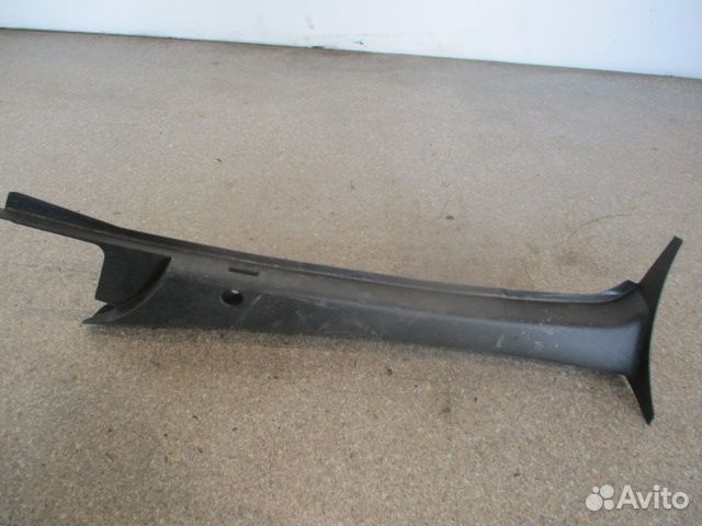 Накладка стойки кабины левая Volvo 82434127