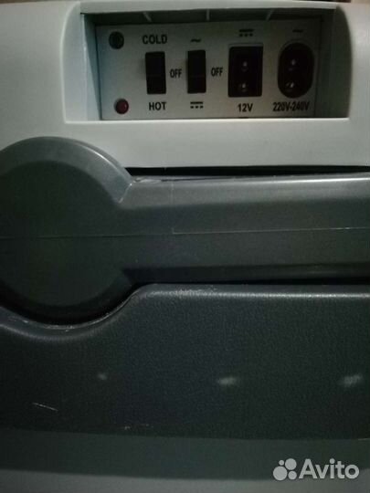 Автомобильный холодильник 12 220 вт