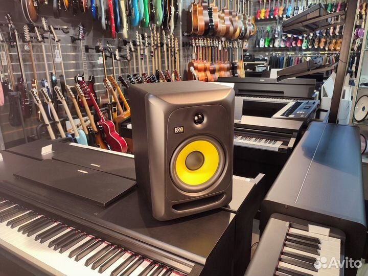 Студийный монитор KRK Classic 8