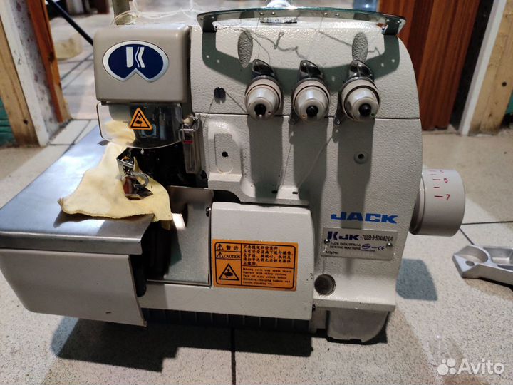 Швейная машина