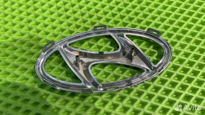 Эмблема Hyundai Solaris 2017