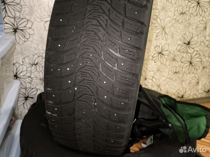 Michelin X-Ice North 3 205/55 R16 94
