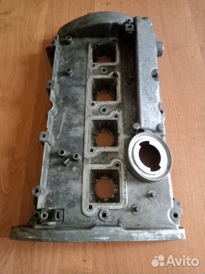Крышка головки блока цилиндров Volkswagen Passat