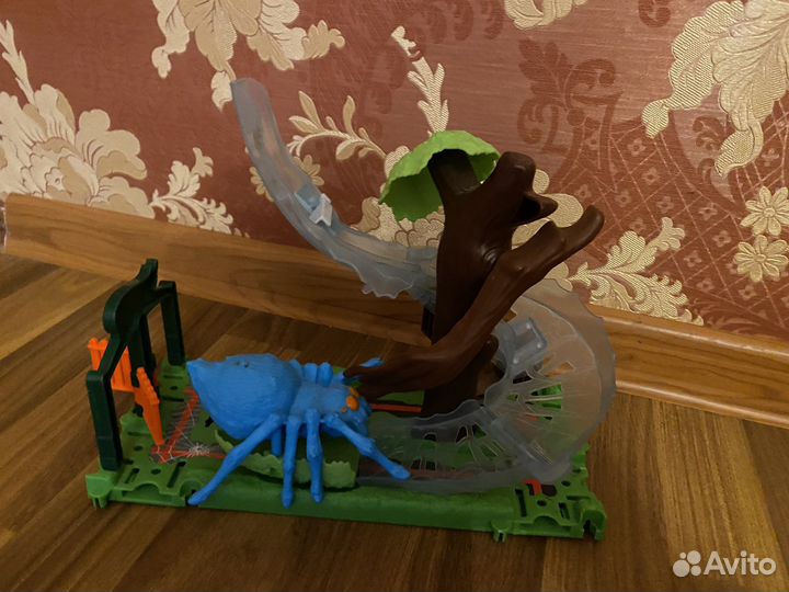 Hot wheels трек 4 набора+ 20 машинок+1 ящик