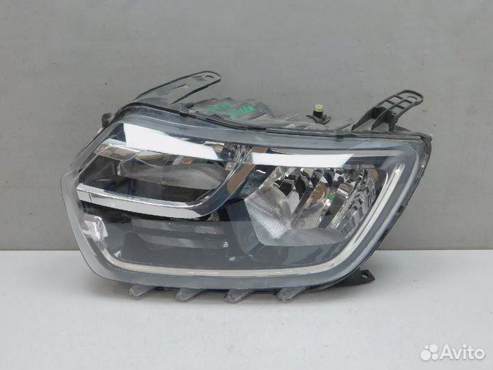 Фара левая Renault Duster