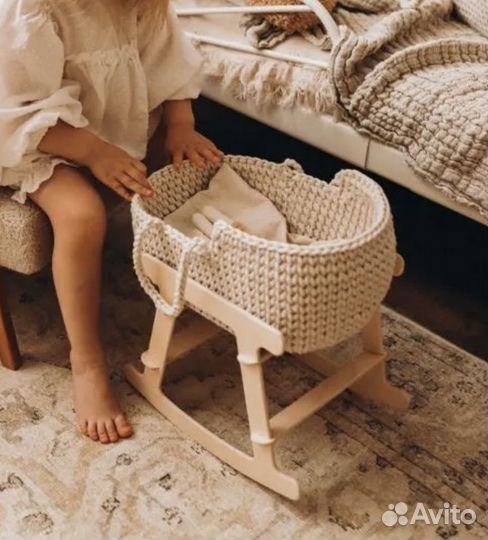 Кукольная люлька с качалкой