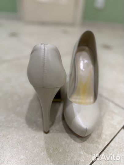 Туфли женские