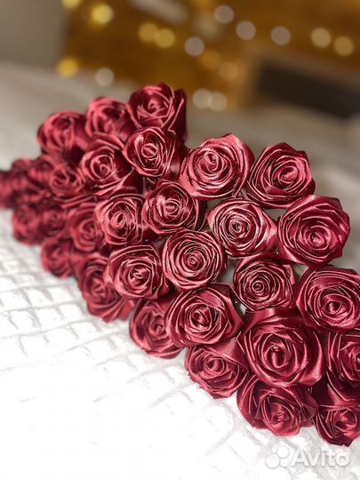 Цветы к 8 марта розы