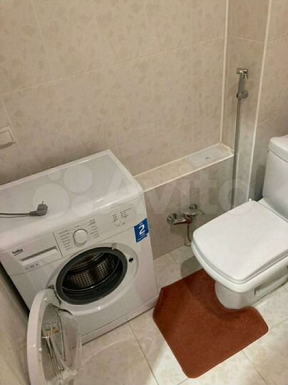 2-к. квартира, 70 м², 2/10 эт.