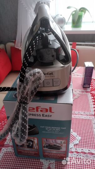 Утюг с парогенератором tefal