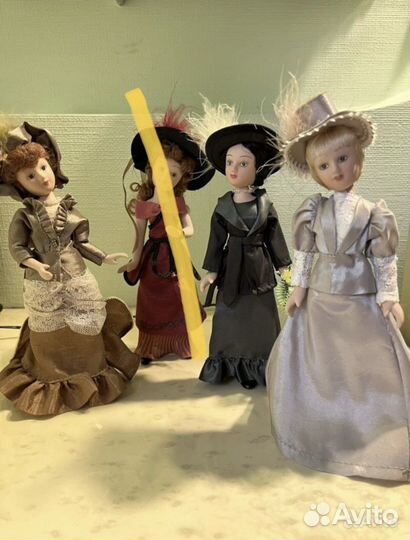 Кукла фарфоровая коллекционная