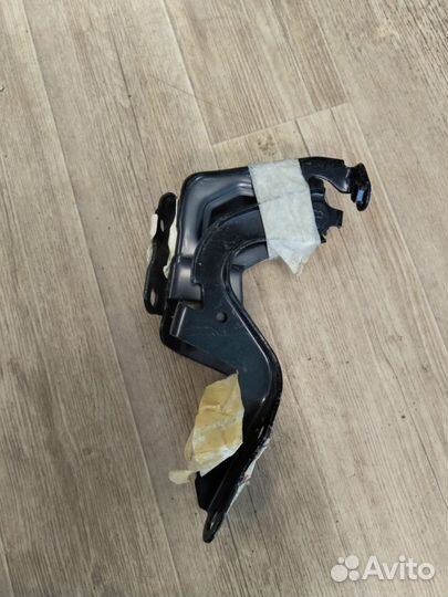 Петли капота лев прав №8 Toyota RAV4 (XA45) 2015